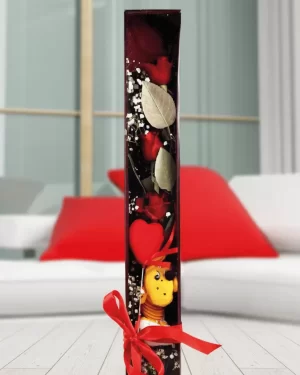 Antalya Çiçekçi,Antalya Çiçek Siparişi | Küresel Çiçekçilik | Çiçekçi Antalya KUTUDA AŞK VE SEVGİ 3 GÜL VE KALPLER ÜRÜN KODU BK08